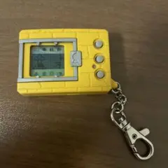 【貴重・動作確認済み・最終値下げ】デジモンペデュラム　初代イエロー