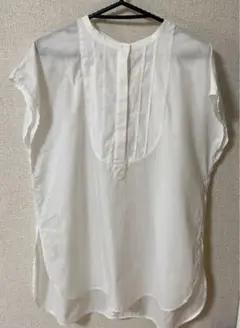 ノースリーブシャツ