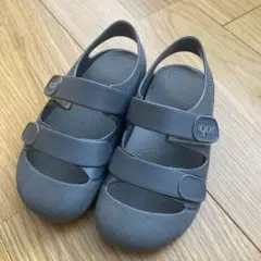 igor グレー サンダル 25