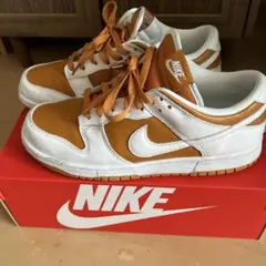 NIKE Dunk Low ホワイト/ブラウン