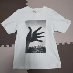 UNIQLO UT Tシャツ Mサイズ 手のシルエット