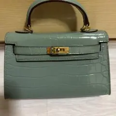 エナメルハンドバッグ