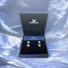 ほぼ未使用‼︎ ◆SWAROVSKI◆ イヤリング / 箱付 / スワロフスキー