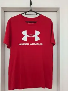UNDER ARMOUR レッド Tシャツ