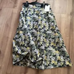 新品　ラヴィソンラヴィエール　定価¥3万1900円　ジャガードロングスカート