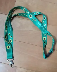 ドバイ空港　公式ネックストラップ　Dubai Airport lanyard