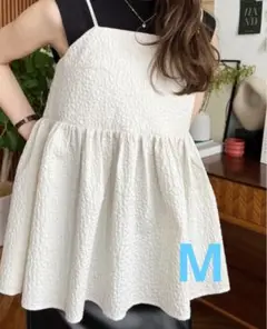 お値下げ中★オフホワイト　フレア トップス Mサイズ　キャミソール　しまむら