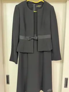 YH Classico ブラックワンピーススーツ サイズ9
