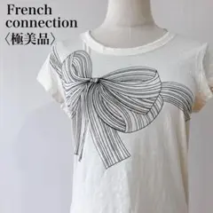 【極美品】　フレンチコネクション　リボンプリントデザインコットンＴシャツホワイト