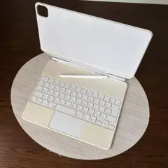 ホワイト 日本語配列 キーボード➕Pencil (箱あり) さらに値下げしました