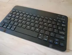 【新品未使用】Bluetooth ワイヤレスキーボード（ブラック）