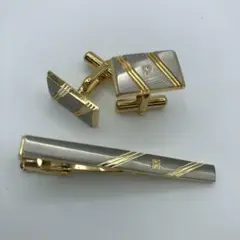 A-114　カフリンクス(カフスボタン)、ネクタイピン　箱付