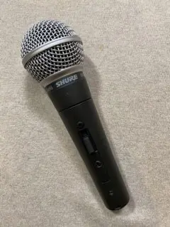 SHURE SM58