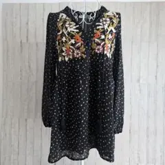 Rusttydustty　チュニック丈ワンピ　花柄刺繍　ドット柄　秋冬