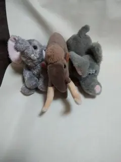 ゾウ　マンモス3体セット　　ぬいぐるみまとめて　　こ275