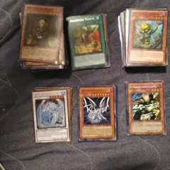 遊戯王シークレットなど214枚大量セット。