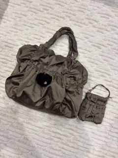 Item thumbnail for item 7910a6d8-f72f-4aff-8db0-fb26cd8196ff