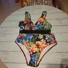 SHEIN／フローラルプリント セパレート水着
