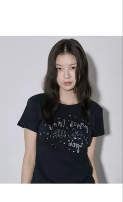 黒T M