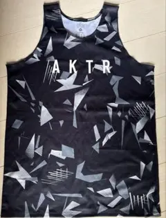 aktr タンクトップ Mサイズ