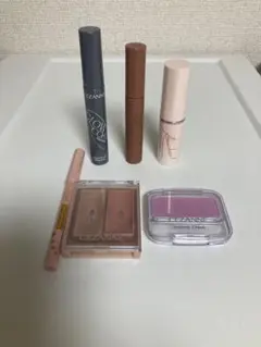 Item thumbnail for item 4eeaa165-2eaa-4c66-b728-6d8911451353