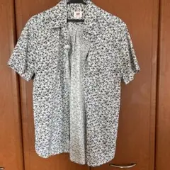 Levi's 花柄 半袖シャツ Mサイズ