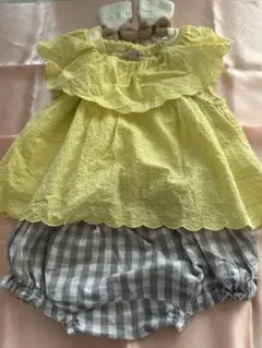 プティマインフリル付きトップスとショートパンツセット&靴下一足付き