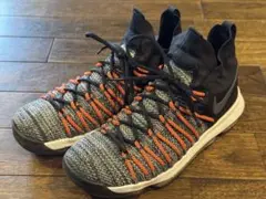 Item thumbnail for item 70bdb66f-9d0e-485e-bb2e-99bb853c60bb