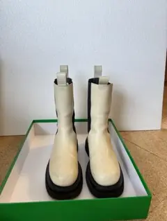 ボッテガ ラグブーツ白 39サイズ