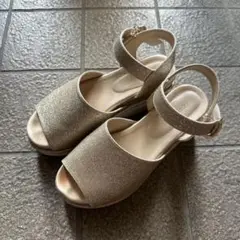 オリーブデオリーブ 厚底サンダル ラメ Mサイズ