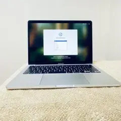 Apple　MacBook Pro 13-inch 2020 充放電回数 25回