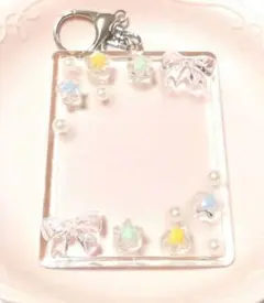 レジントレカキーホルダー　トレカケース　トレカデコ レジン　ゆめかわ