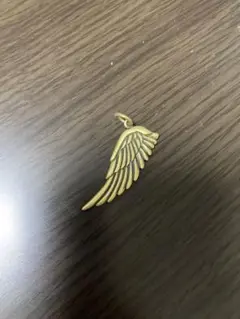 CALEEキャリー WINGペンダントトップ