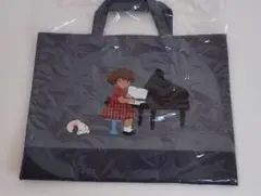 ファミリア　レッスンバッグ　手刺繍　ピアノ　希少 意外とお手頃⁉︎】ファミリアのレッスンバッグ【ピアノ