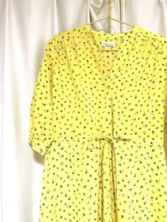 【美品】アースミュージックアンドエコロジー ワンピース ロング 半袖 黄色 花柄