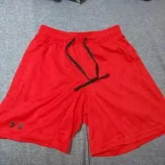 Under Armour HeatGear レッドショーツ SM★美品