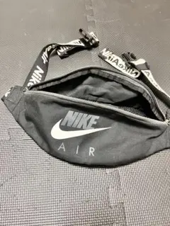 NIKE AIR ボディバッグ ブラック限定価格❗️