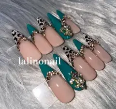 Item thumbnail for item f68a7dd9-5a4a-4c4e-8a57-55f1c7eeb9a9