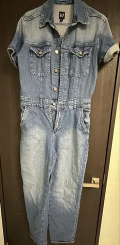 Item thumbnail for item 4ad69d23-2125-478c-8481-aeaa886e7726