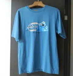 UNIQLO　クッキーモンスター Tシャツ　半袖　ブルー　ベトナム製　綿100％