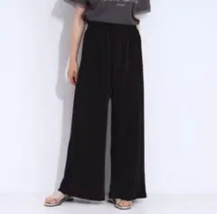 シューラルー プリーツワイドパンツ ブラック