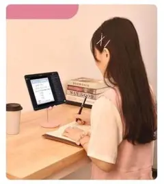 【新品】スマホスタンド　ピンク　スマホ置き　卓上タブレット　リモート　動画視聴