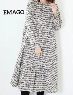 【EMAGO】イマゴ 総柄プリントギャザーワンピース 本棚 貝ボタン グレー
