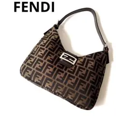 【極美品】希少! FENDI マンマバケット ワンショルダーバッグ ズッカ FF