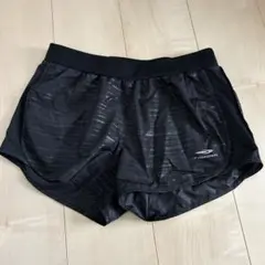 ティゴラ　レディース　ショートパンツ　黒　ジム