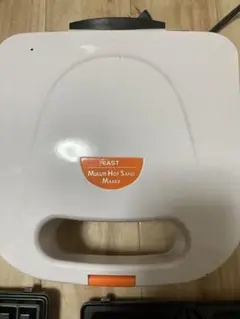 Item thumbnail for item 7632e1d6-4542-4315-b583-d2375e9d98ce