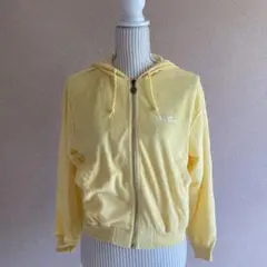 E llesseパーカー未使用品