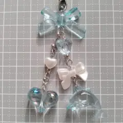 ビーズキーホルダー　水色