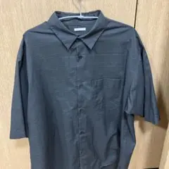 GU 半袖シャツ ダークグレー Lサイズ