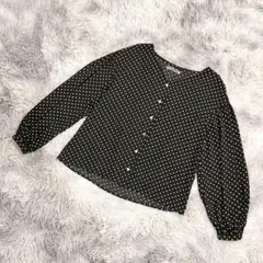 未使用級『NICE CLAUP』ナイスクラップ　長袖ブラウス　シャツ　黒(F)